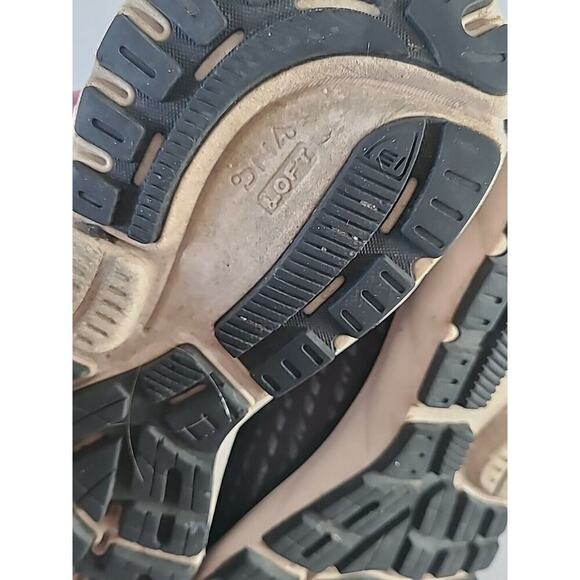 Brooks Ghost 13 Womens Size 8 Gray Pink Athletic Running Shoes Sneakers FLAWED - Picture 11 of 13